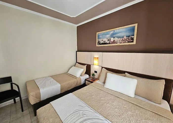 Pina's Seaside Apartmán